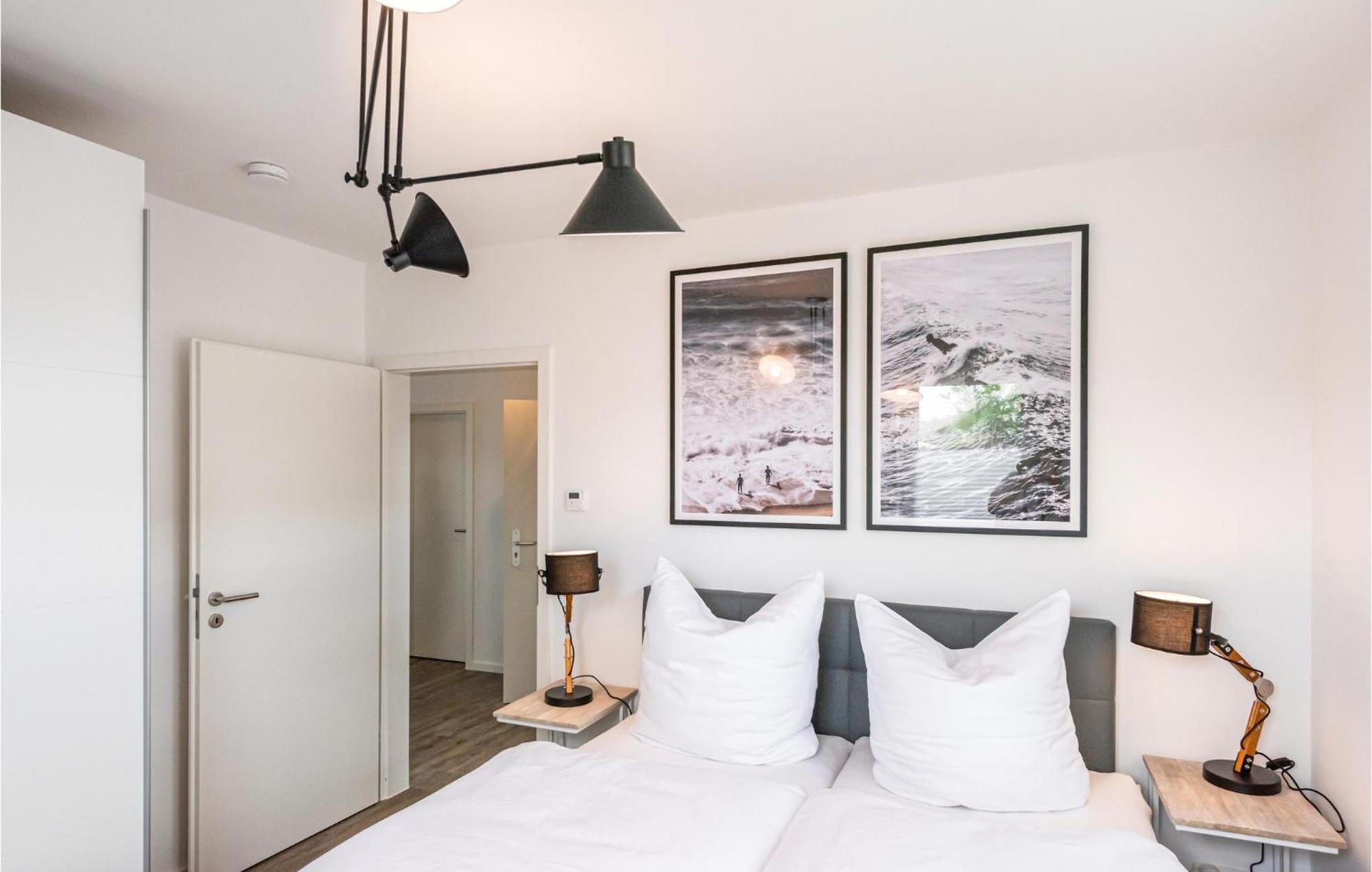 Nice Apartment In Rechlin With House Sea View Exteriör bild